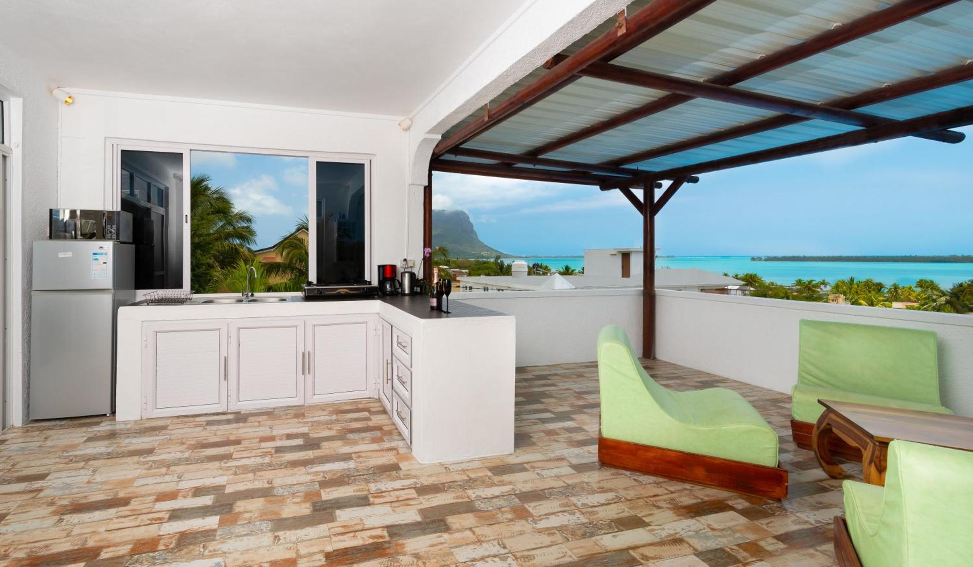 Twakila Sunset Suites La Gaulette Exteriér fotografie
