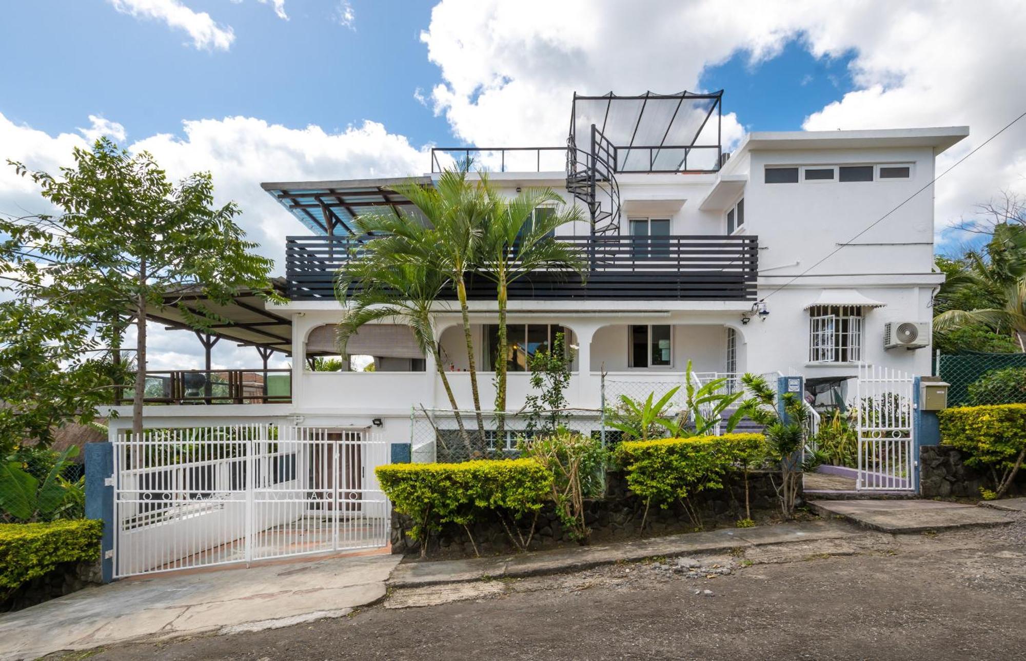 Twakila Sunset Suites La Gaulette Exteriér fotografie